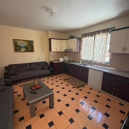 Apartament Struga Golem (Tirana)